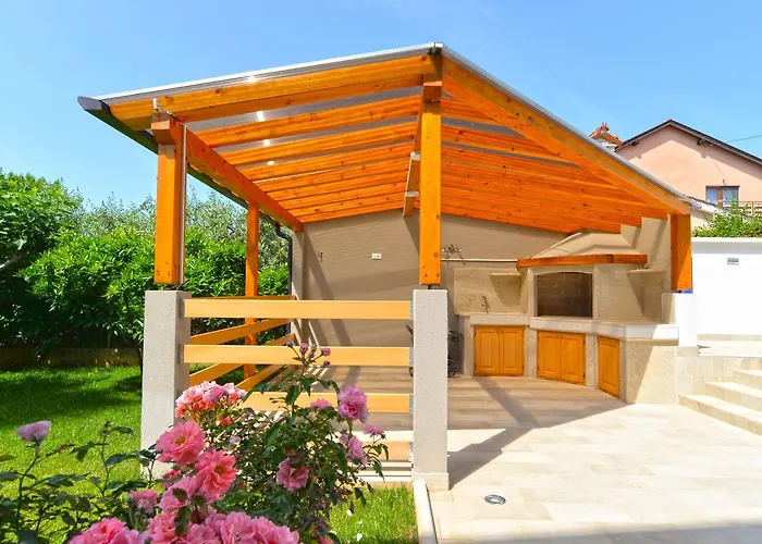 Apartments And Rooms Novigrad 1624