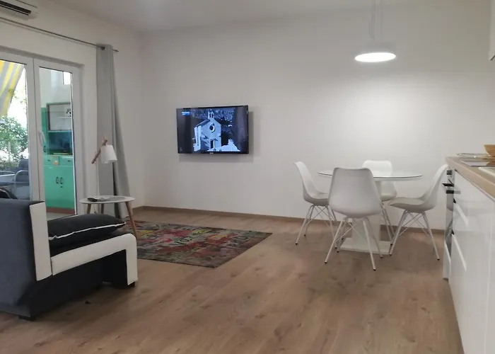 Centar Guest House Makarska