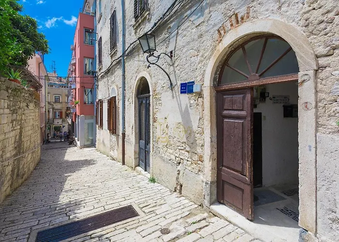 Luxury Flats In City Centre Pula