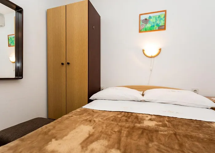 Rooms & Studio Apartment Mira Baška