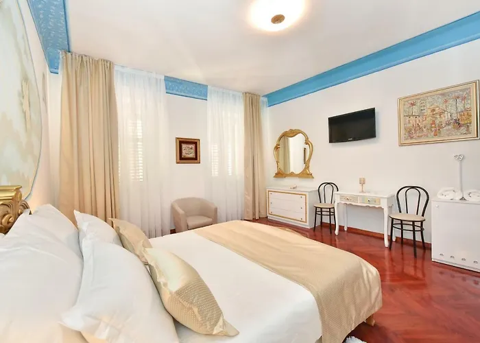 Old Town Jacuzzi Suite Zadar