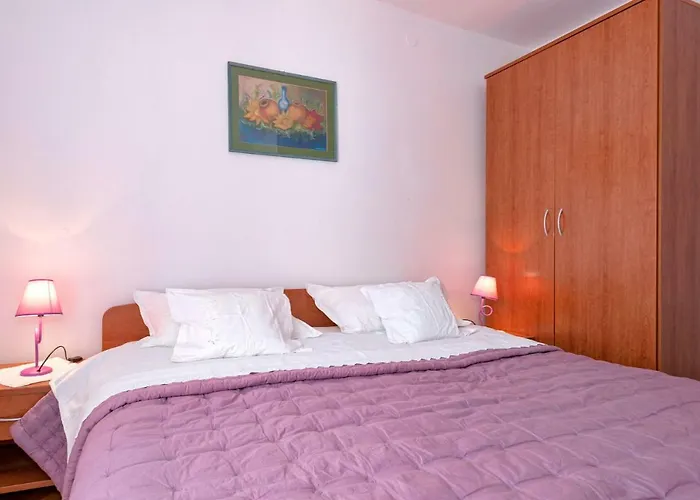 Guesthouse Wish Stari Grad 