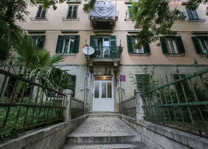 D&D Suites In Split Centre
