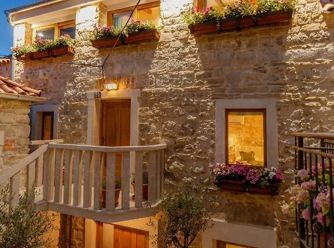 Stone House Luxury Rooms Split