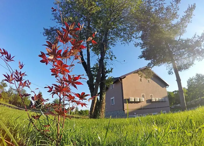 Black Queen Guesthouse Grabovac 