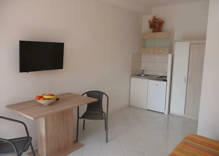 Rooms & Apartments Milka Umag