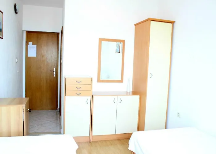 Apartments Marin Bol
