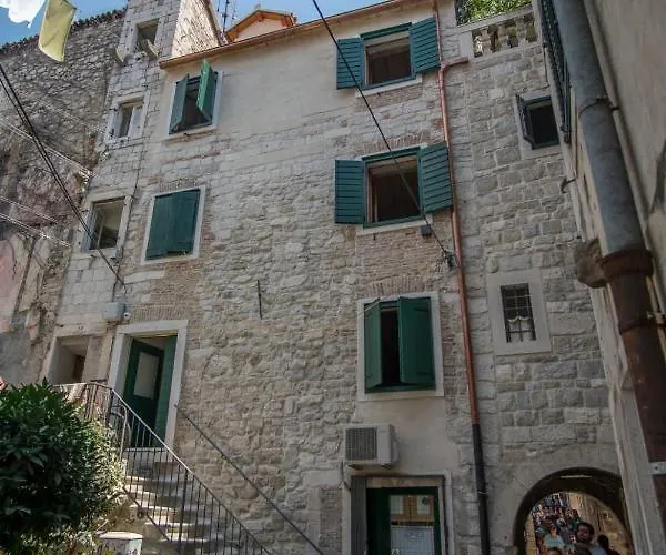 Jr Luxury Guesthouse2 Split