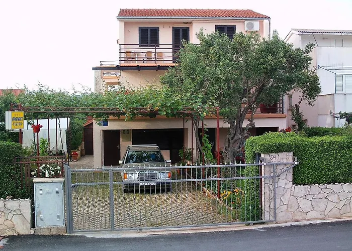 Apartments Viktor Rogoznica Rogoznica 